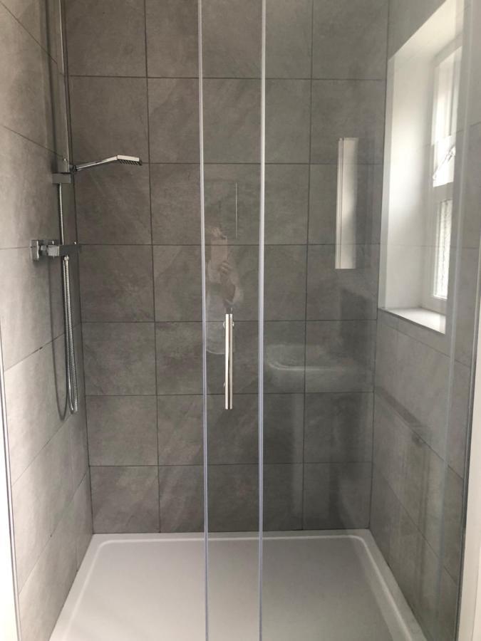 The Garden Suite Denby Village المظهر الخارجي الصورة