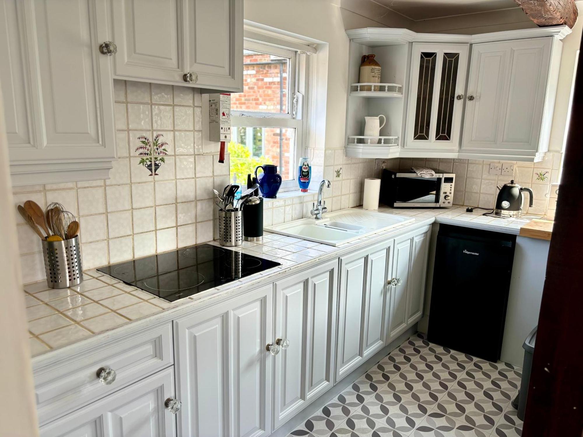 The Garden Suite Denby Village المظهر الخارجي الصورة